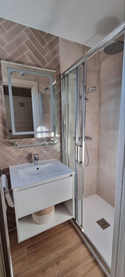 Ch La Petite Maison - Boutique - Madrid Dış mekan fotoğraf